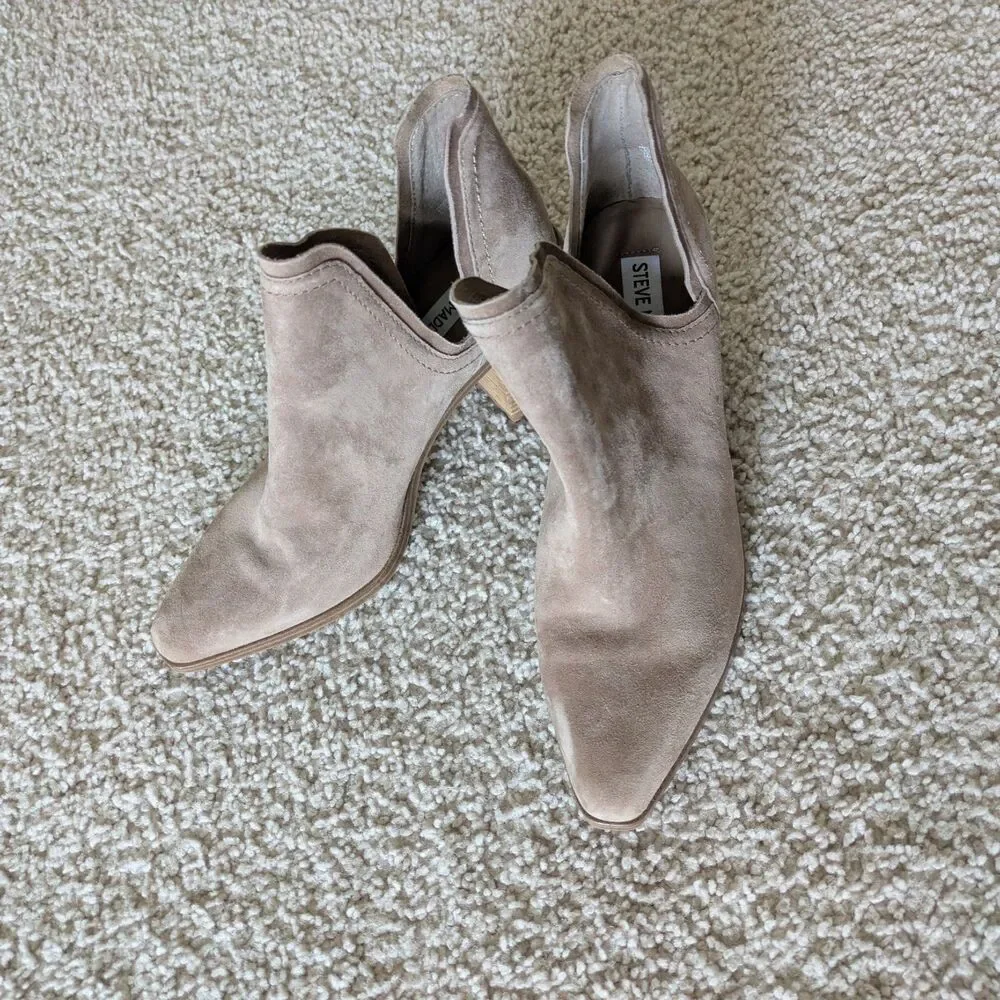 NWOT Steve Madden Tan Pointy Toe Booties Short Boots Sz 7.5